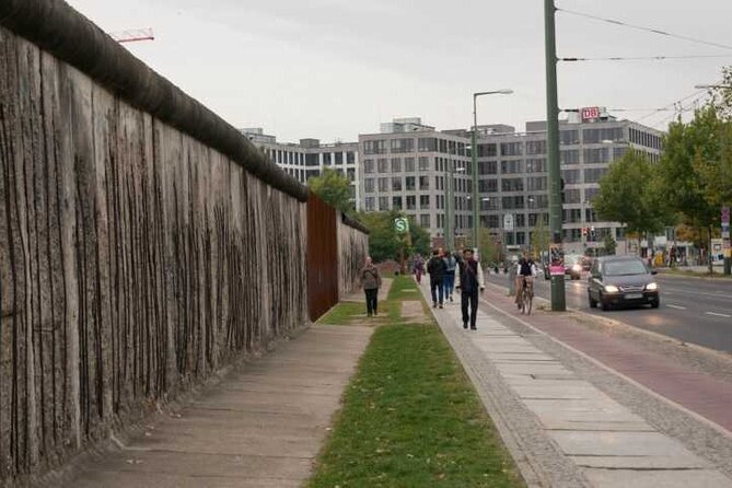 2.5-Hour Berlin Wall and Memorial Sites Walking Tour - Is $25.45 a fair price?