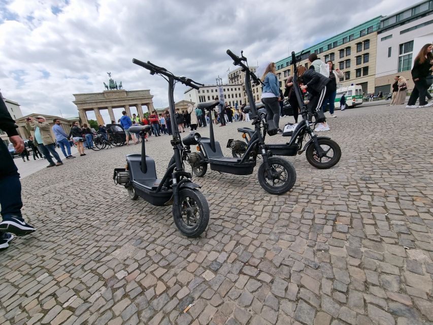 2-H Berlin: Top Sights Guided E-Scooter Tour - Seeing Berlin by scooter instead of subway