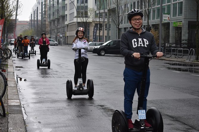 2-H Segway Sightseeing Tour Berlin - Starting at Claire-Waldoff-Straße 6