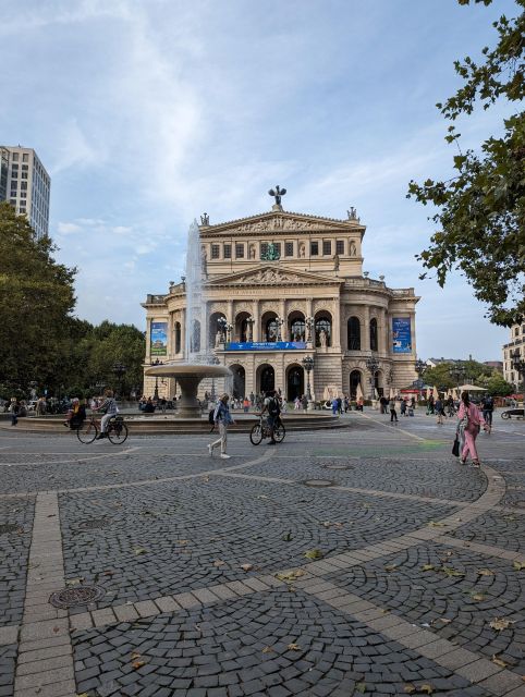 2-Hour Best of Frankfurt Walking Tour (English) - St. Bartholomew’s Cathedral and the city’s older face