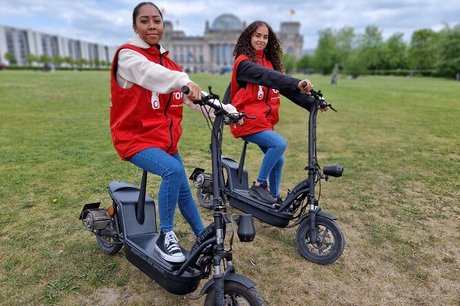 3-H E-scooter Sightseeing Tours in Berlin - Potsdamer Platz and the modern city