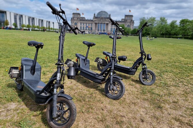 3-H E-scooter Sightseeing Tours in Berlin - Starting on Claire-Waldoff-Straße