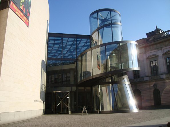 4 hours tour "The Best of Berlin" - Reichstag Building and Berlin’s government quarter