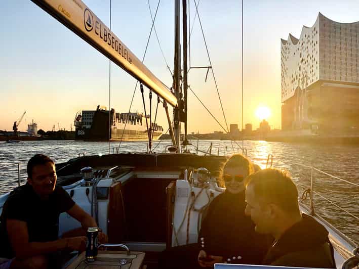 "After Work" - Sailing-Yacht Cruising Event, Hamburg/Elbe - Comfort, drinks, and what to bring
