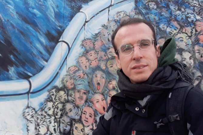 Alternative Berlin Private Tour with Jacob - Graffiti and Squats - Kreuzberg’s murals and graffiti