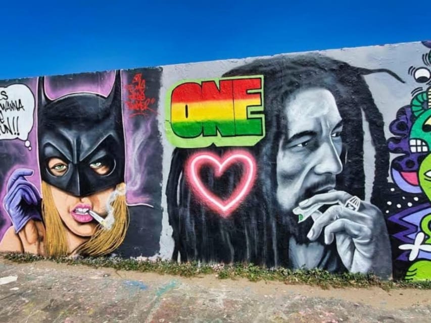 Alternative Berlin / Street art tour - Private group - Berlin’s Kiez neighborhoods and local food