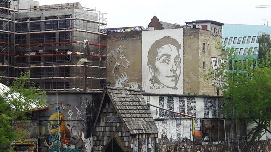 Alternative Berlin / Street art tour - Private group - What the three hours feel like