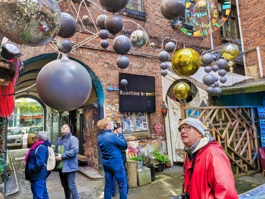 Alternative Hamburg / Street Art Private Tour - Rote Flora, protest, and the cost of change