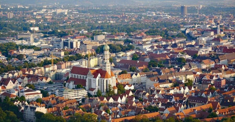 Augsburg: Historical Highlights Private Walking Tour - What the private format changes