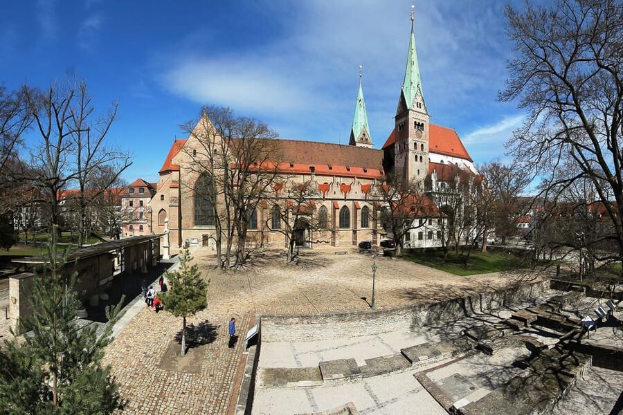 Augsburg: Illuminated Guided Evening Walking Tour - Key points to know before you book