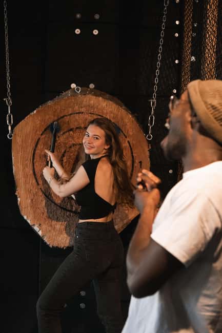 AXE THROWING & CRAFT BEER EXPERIENCE IN COLOGNE - My verdict: book it for a lively hour