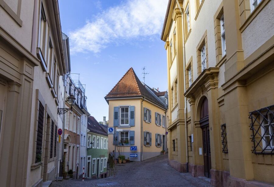 Baden-Baden: Sightseeing Highlights Guided Walking Tour - What the guide commentary adds