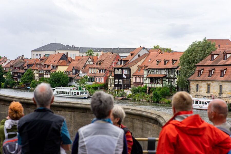Bamberg: Guided Historical Culinary Tour - Pfahlplätzchen and Bamberg’s Small Bites