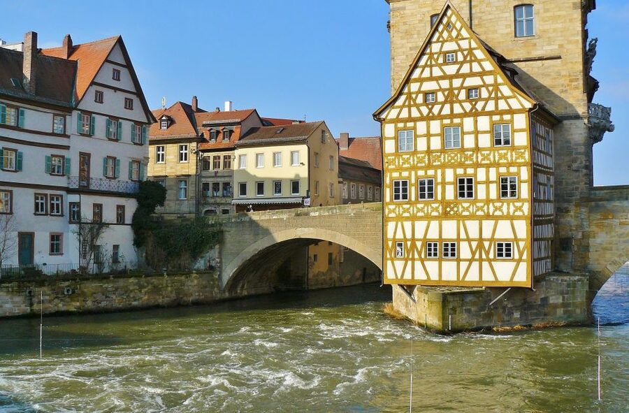Bamberg: Private Guided Walking Tour - Walking through a city shaped by church and empire