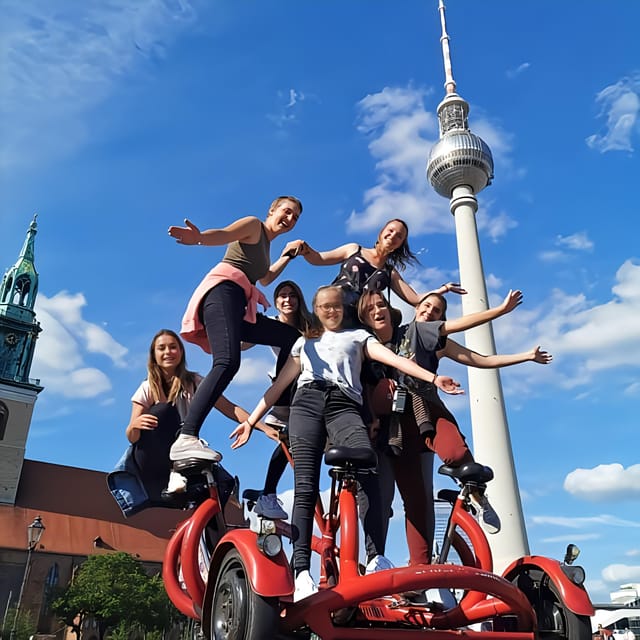 Beer Bike & Party Bike: Unforgettable Berlin City Tour incl. pickup - The optional street-art route