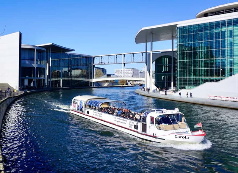 Berlin: 1-Hour Boat Tour with Bilingual Live Guide - Finding the pier near Hackescher Markt