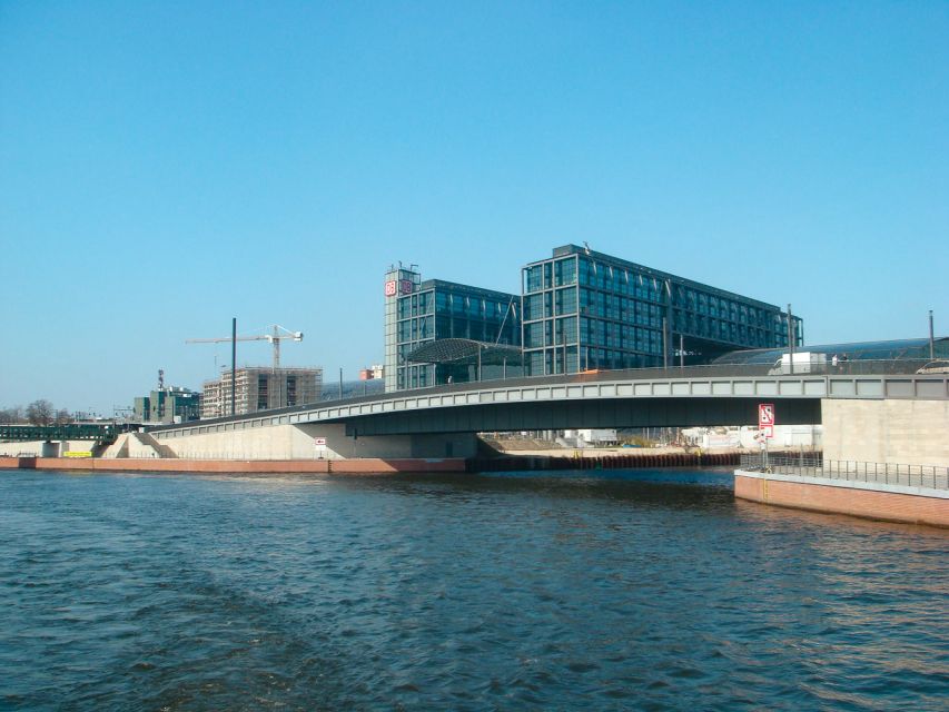 Berlin: 2.5-Hour East Side Boat Cruise with Commentary - Key points to know before boarding