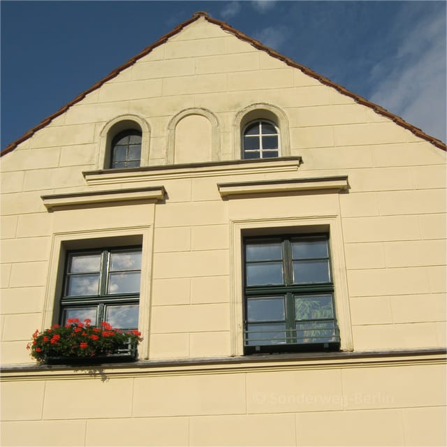 Berlin: 2.5-Hour Neighborhood Tour of Neukölln - Key points to know before you book
