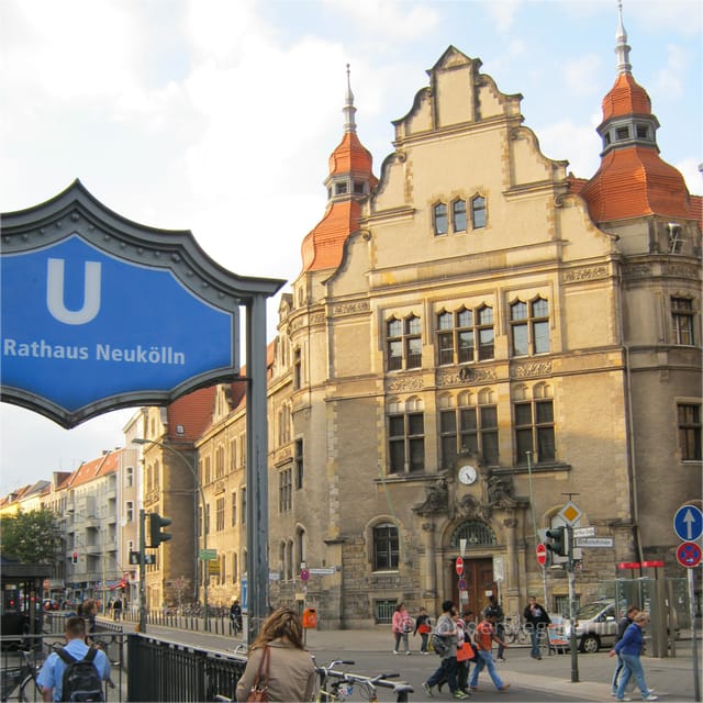 Berlin: 2.5-Hour Neighborhood Tour of Neukölln - Starting with Neukölln’s civic face