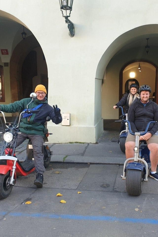 Berlin: 2-Hour City Guided Tour on a Fat Scooter - Brandenburg Gate and the heart of central Berlin