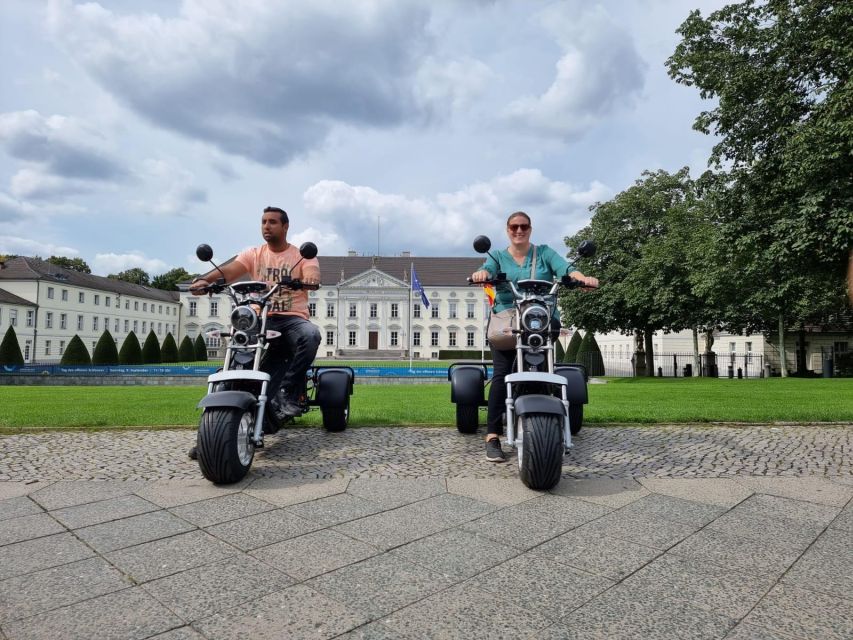 Berlin: 3-Hour Guided Small Group Fat Tire E-Scooter Tour - Brandenburg Gate and Unter den Linden