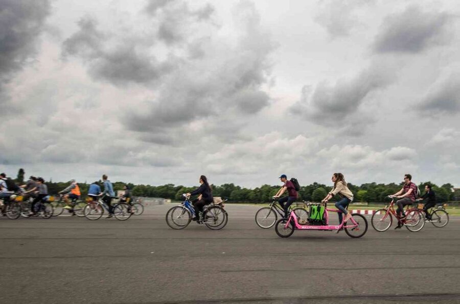 Berlin: 48-Hour or 72-Hour Bike Rental - Tempelhofer Park and Treptower Park