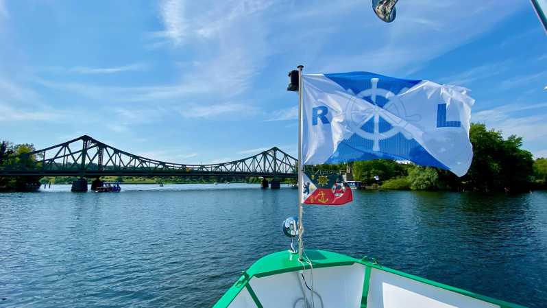 Berlin: 7 Lakes Boat Tour through the Havel Landscape - Starting at Lindenufer in Spandau