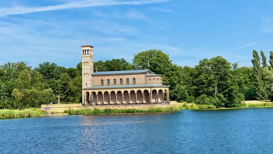 Berlin: 7 Lakes Boat Tour through the Havel Landscape - Peacock Island and the return to Spandau