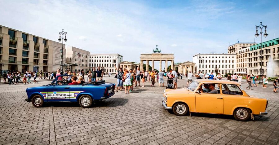 Berlin: 75-minute Trabi Safari - Getting comfortable with the column shift