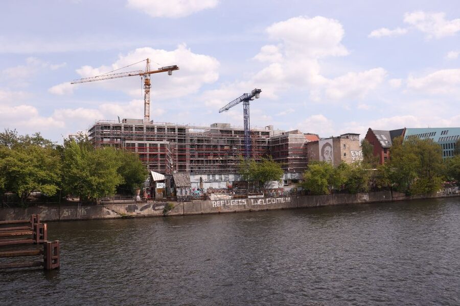Berlin: Alternative Berlin Walking Tour - Music, African culture, and Berlin after dark