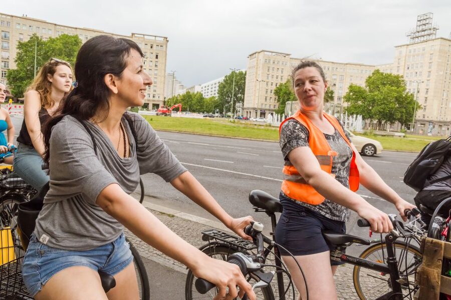 Berlin: Alternative Bike Tour of Kreuzberg & Friedrichshain - Who will get the most from this tour