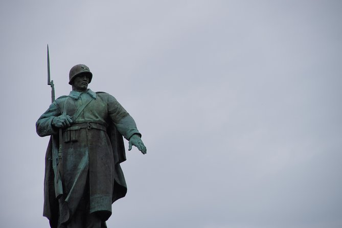 Berlin and National Socialism: Berlin under Nazism - The Bundestag and the problem of political memory