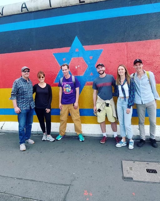 Berlin: Berlin Wall & East Side Gallery Walking Tour - East Side Gallery, one mural at a time