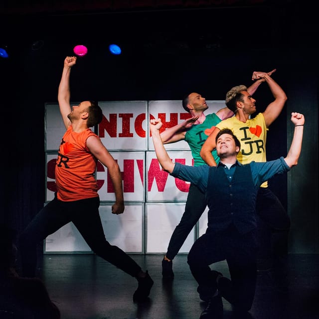 Berlin: BKA Theater "Operetta for two gay tenors" - The songs that carry the comedy