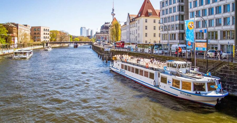 Berlin: Boat Tour Along the River Spree - Seating, weather, and onboard comfort