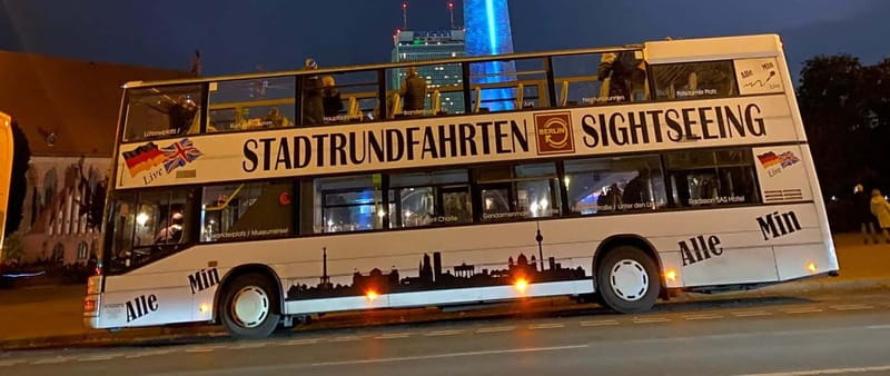 Berlin: Bus Tour by Night with Live Commentary - Tiergarten, Potsdamer Platz, and Friedrichstraße