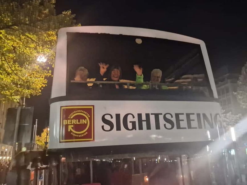 Berlin: Bus Tour by Night with Live Commentary - Starting at Kurfürstendamm beside the Kaiser Wilhelm Church