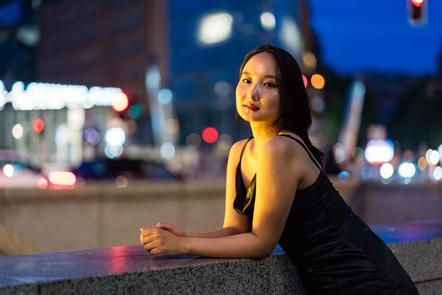 Berlin by Night: Private Photoshoot at Illuminated Cityscape - What this Berlin night photoshoot is really like