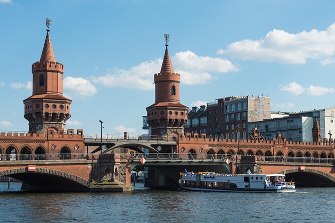 Berlin Center Food Tour with 8+ Authentic Local Tastings - Currywurst and the flavors of Berlin’s streets