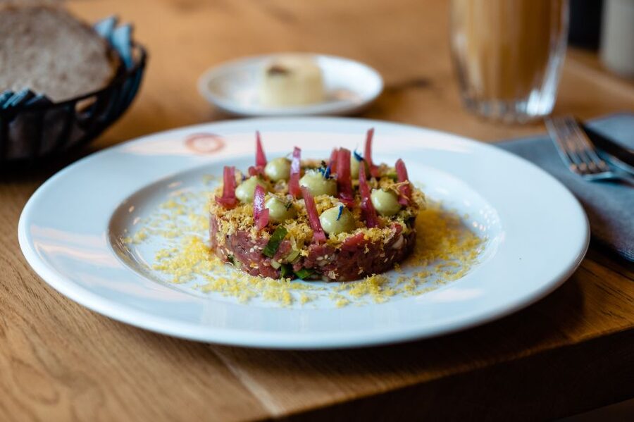 Berlin: Champagne Fine Dining Breakfast in Kreuzberg - Classic breakfast dishes with a few surprises