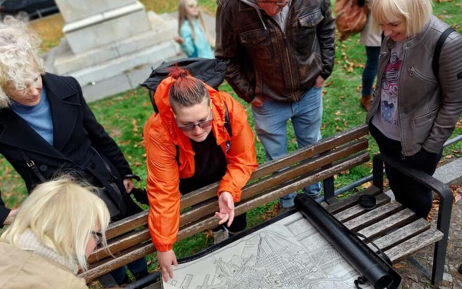 Berlin: Charité Hospital History Walking Tour - Starting at Robert-Koch-Platz