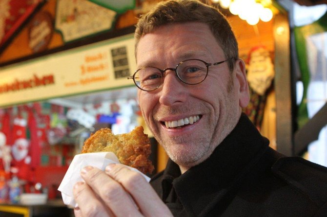 Berlin Christmas Markets with Culinary Tour - Gendarmenmarkt begins with the classic Christmas scene