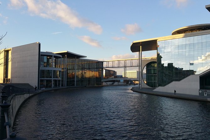 Berlin City Center: The Most Famous Sites (private 3 hours Walking tour) - Stadtschloss and the UNESCO Museum Island area