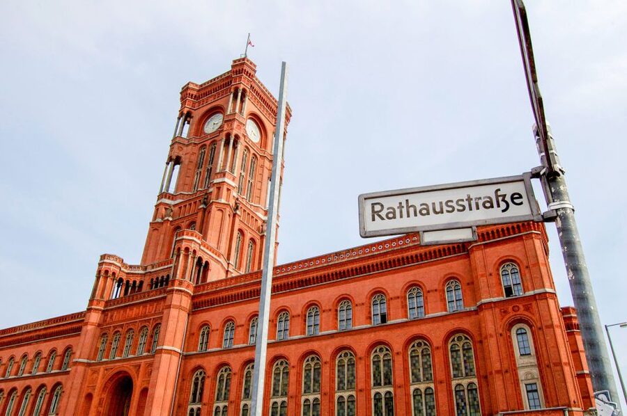 Berlin: City Center Walking Tour - Rain, footwear, and the right pace