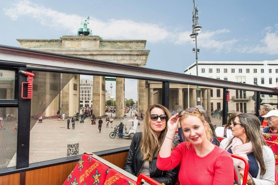 Berlin: City Sightseeing Hop-On Hop-Off Bus Tour - The Classic Route, from KaDeWe to Potsdamer Platz