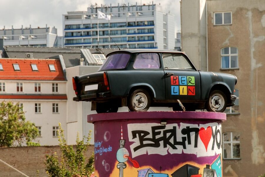 Berlin: City Sightseeing Hop-On Hop-Off Bus Tour - Alexanderplatz, Museum Island, and Unter den Linden