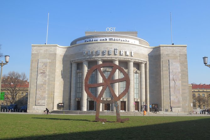 Berlin City Walking Tour of Scheunenviertel and Hackesche Höfe in Berlin Mitte - Why this Berlin Mitte walk feels different