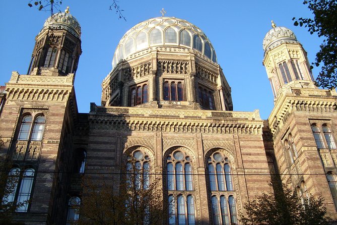 Berlin City Walking Tour of Scheunenviertel and Hackesche Höfe in Berlin Mitte - What the $289.95 group price really means