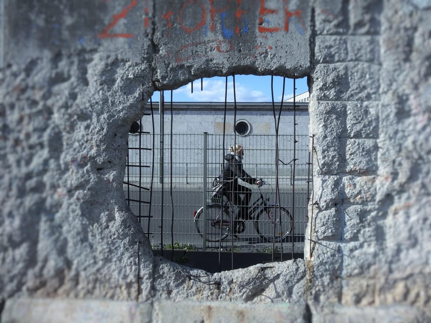 Berlin: Cold War History and Berlin Wall Guided Walking Tour - The Berlin Wall Memorial, the tour’s main history lesson