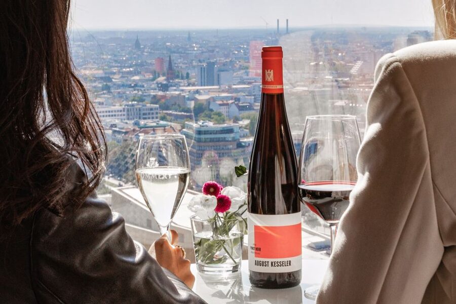 Berlin: Combo-Ticket for Panoramapunkt with Crémant at Café - The Berlin landmarks from above